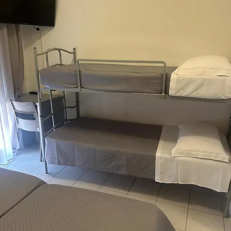 Hotel Aron