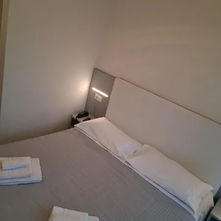 Hotel Aron