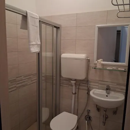 Hotel Aron 3*