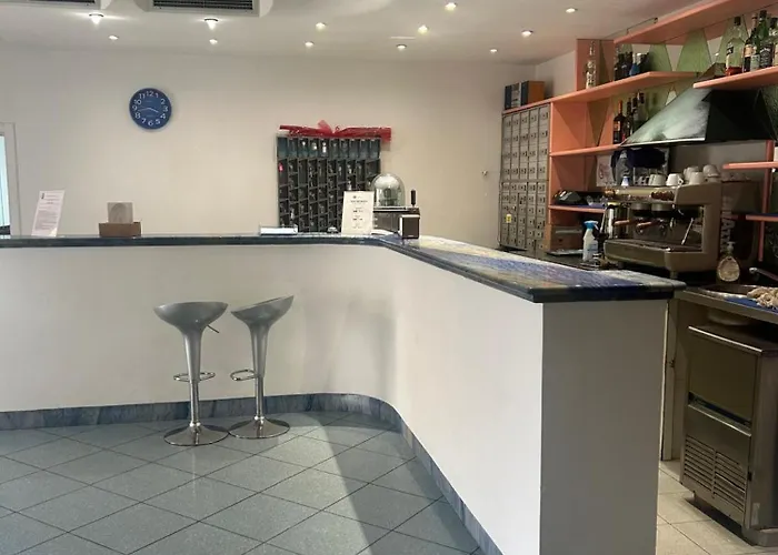 Aron Ξενοδοχείο