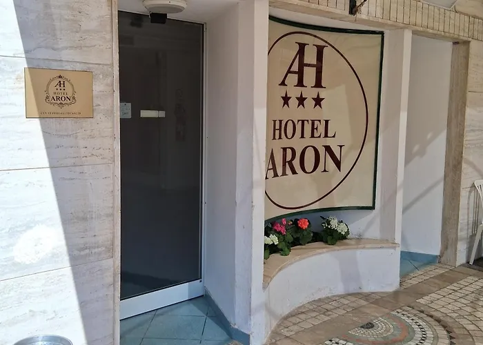 Ξενοδοχείο Aron 3*